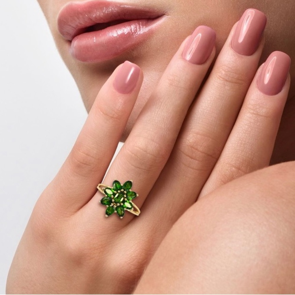 Chrome Diopside Floral Ring